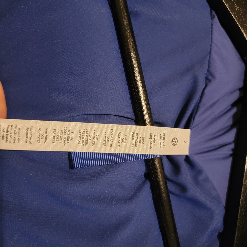 New Lululemon Wunder Puff Blue Jacket - Picture 2 of 3